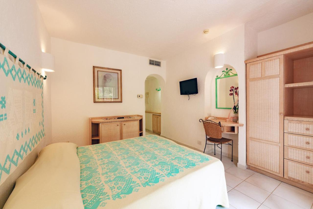 Hotel Punta Est Baja Sardinia Eksteriør bilde
